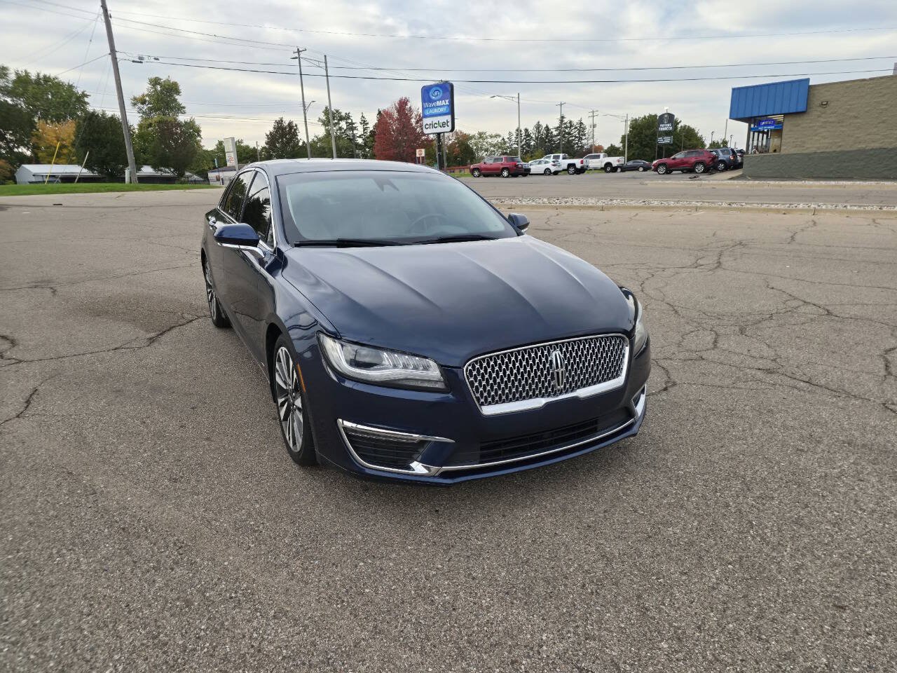 Used 2017 Lincoln MKZ Select w/ Climate Package FWD image 2