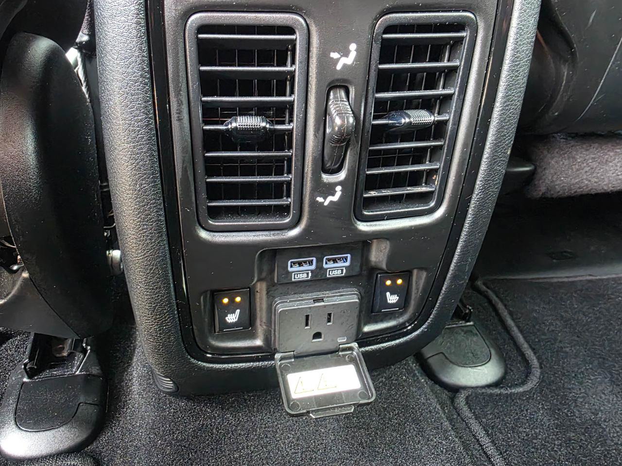 Used 2024 Dodge Durango GT AWD/4WD image 17