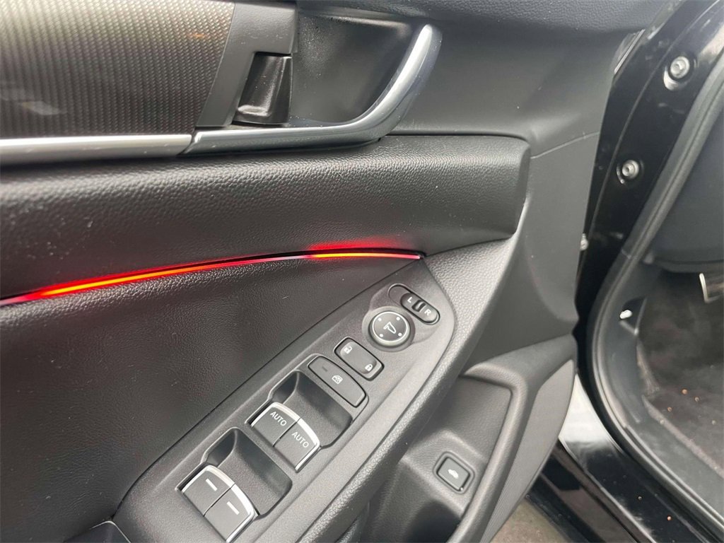 Used 2022 Honda Accord Sport image 16