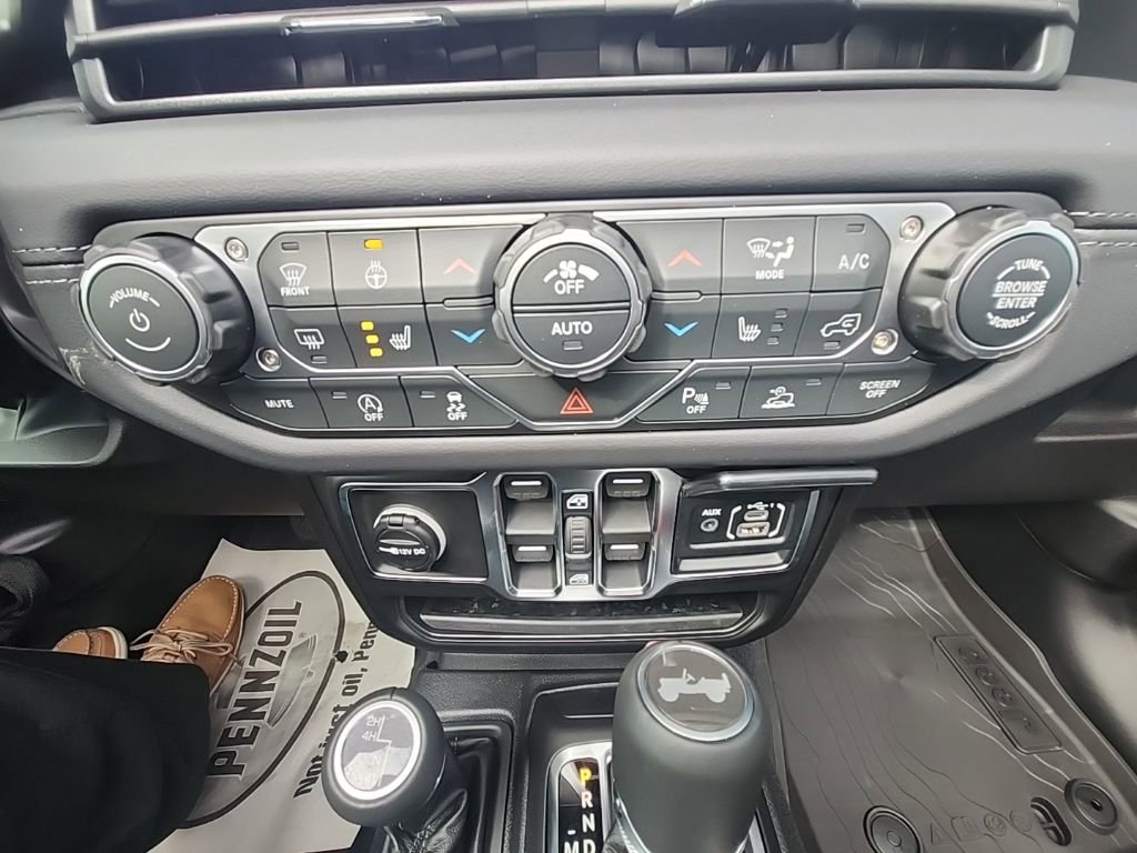 New 2026 Jeep Wrangler Unlimited Sahara AWD/4WD image 7