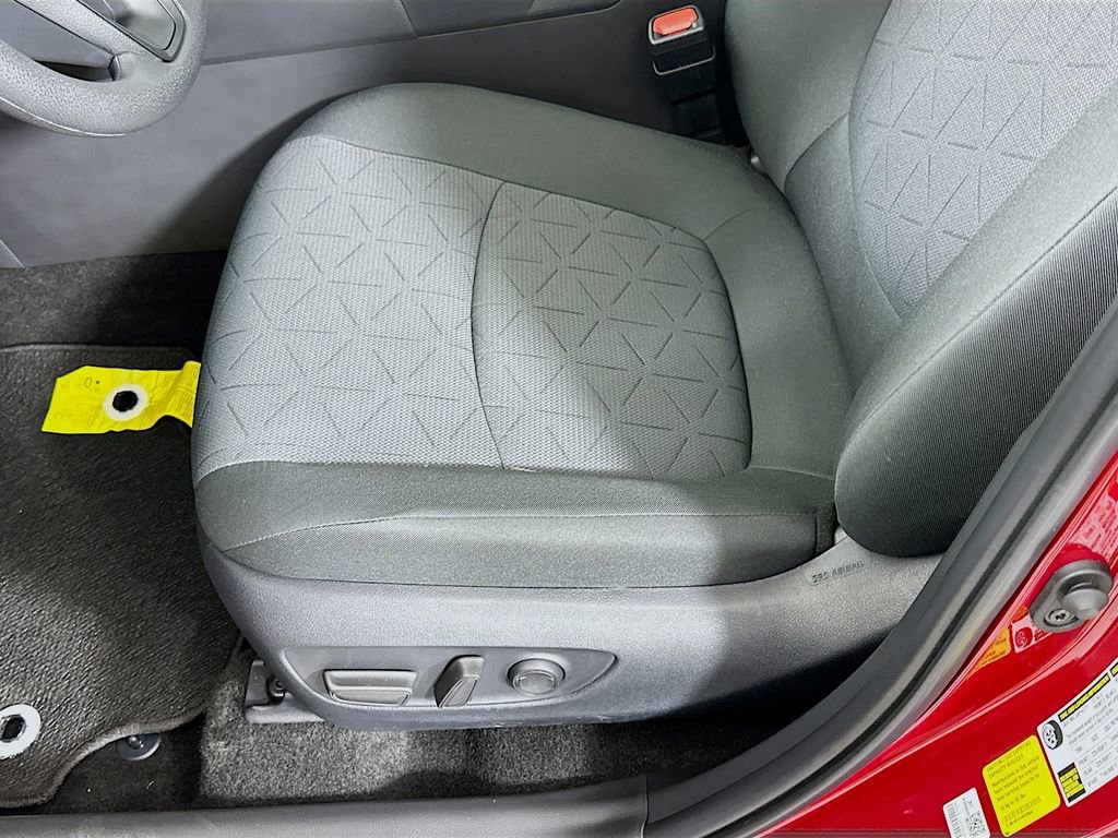 Certified 2025 Toyota RAV4 XLE w/ Convenience Package FWD image 20