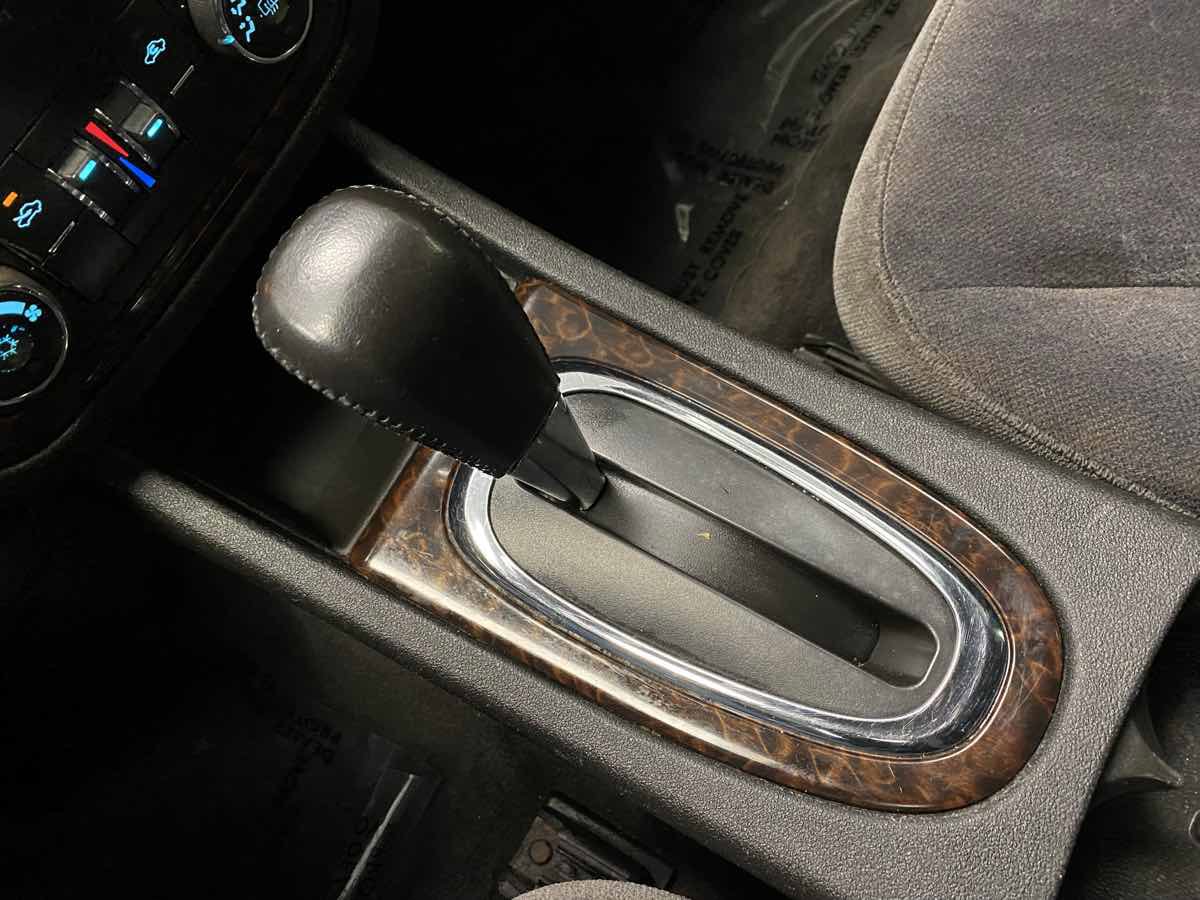 Used 2014 Chevrolet Impala LT w/ LT Sunroof Package image 17