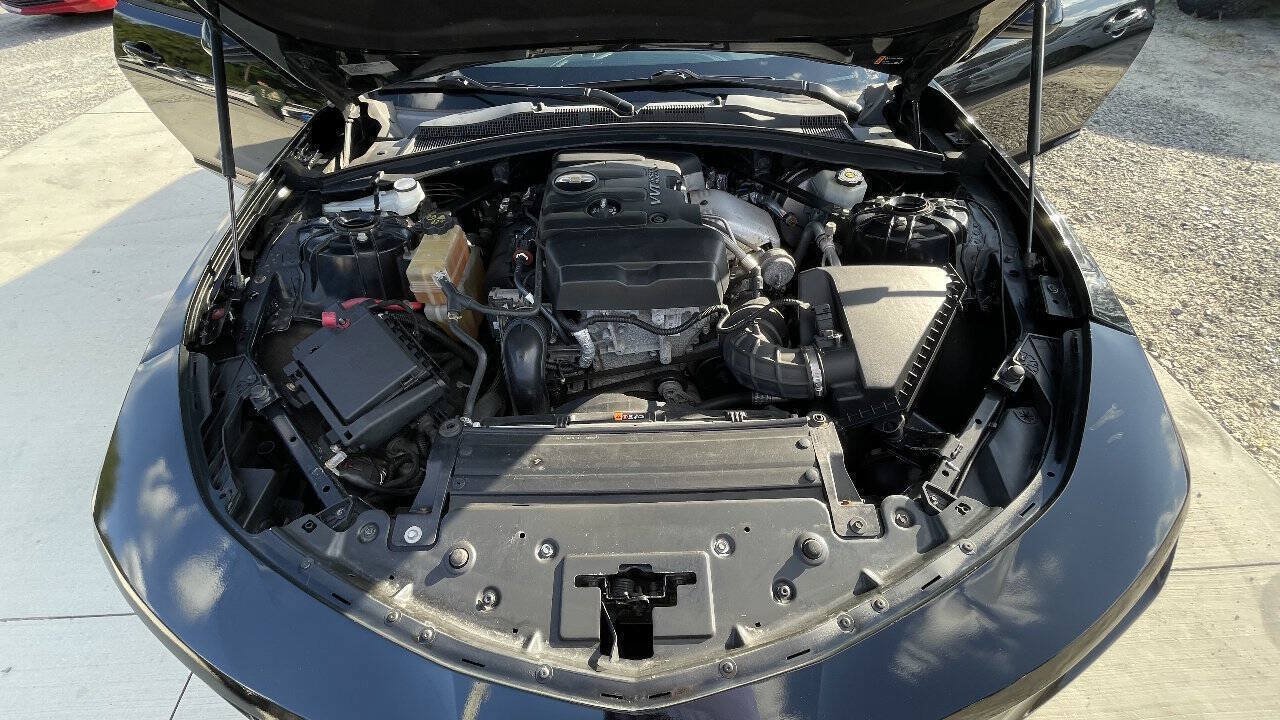 Used 2018 Chevrolet Camaro LT w/ RS Package RWD image 9