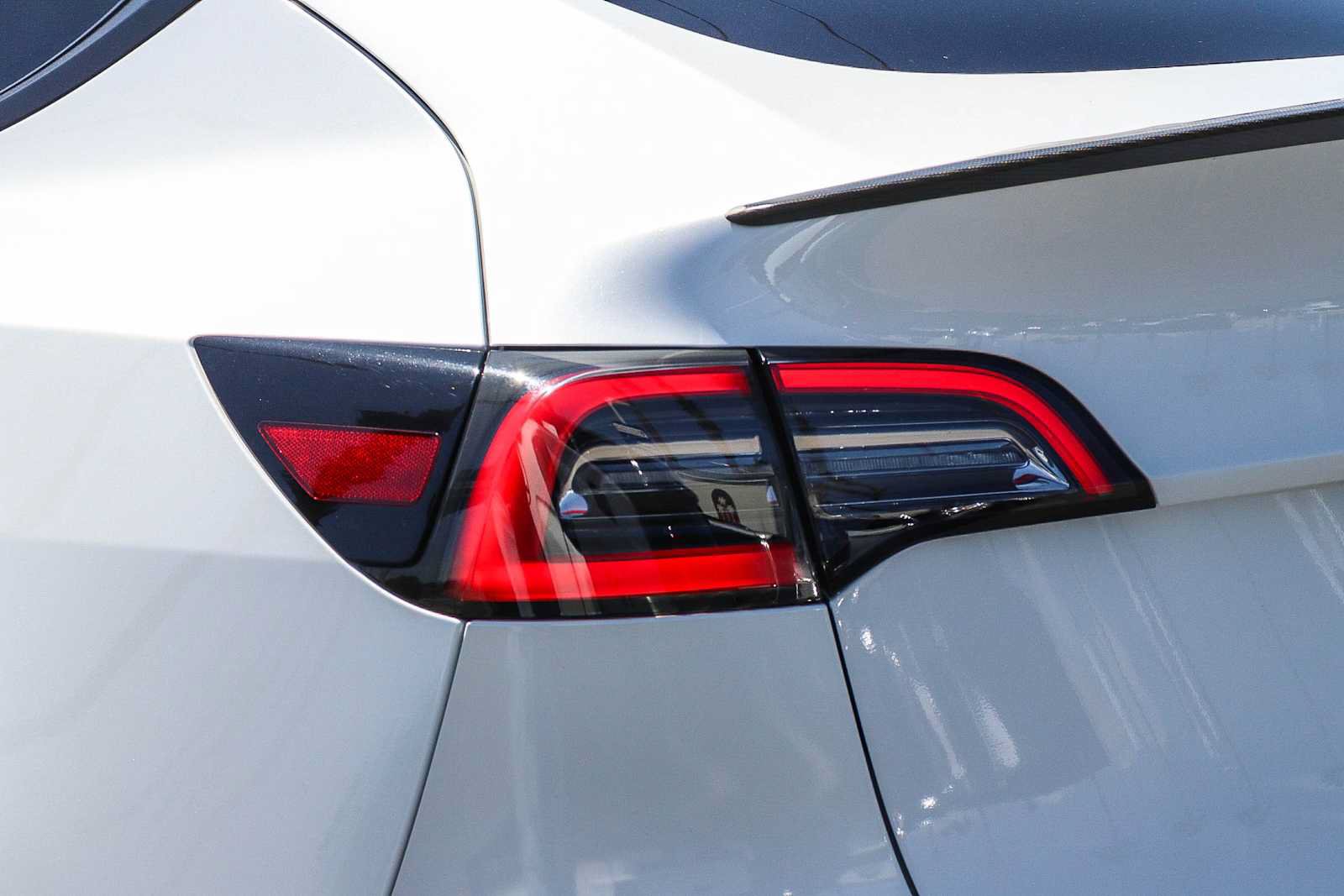 Used 2021 Tesla Model Y Performance AWD/4WD image 11