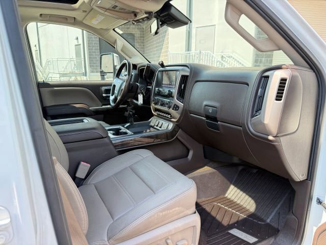 Used 2016 GMC Sierra 3500 Denali w/ Duramax Plus Package AWD/4WD image 25