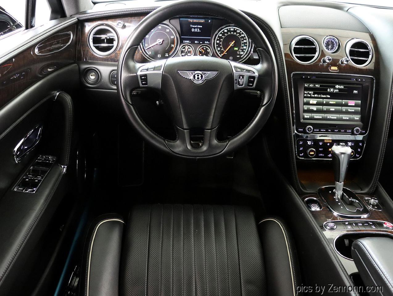 Used 2018 Bentley Flying Spur V8 AWD/4WD image 19
