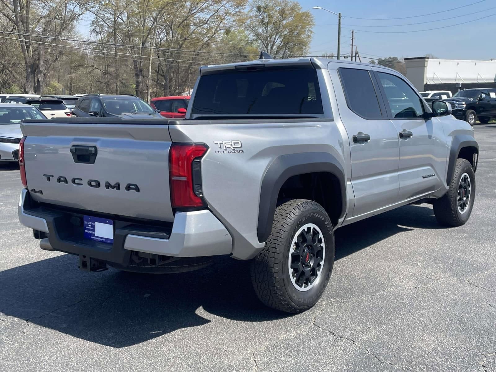 Used 2024 Toyota Tacoma TRD Off-Road AWD/4WD image 4