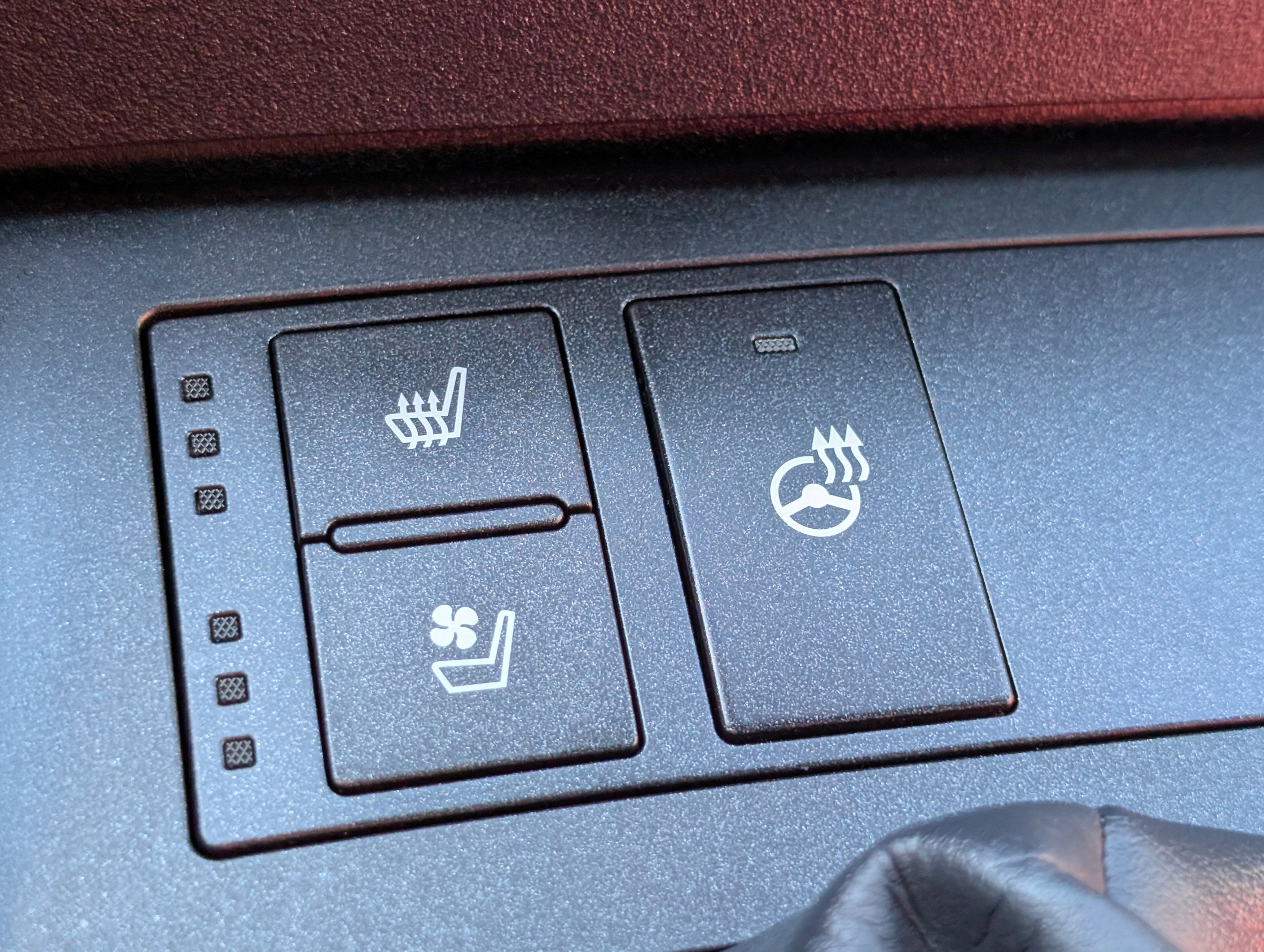 Certified 2025 Lexus IS 350 F Sport w/ Navigation Package AWD/4WD image 28