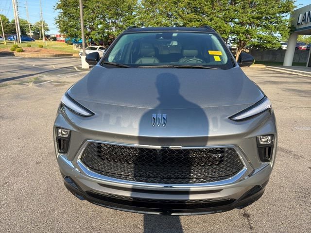 Used 2024 Buick Encore GX Sport Touring w/ Experience Buick Package image 9