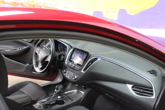 Used 2023 Chevrolet Malibu LT w/ Sport Edition FWD image 12