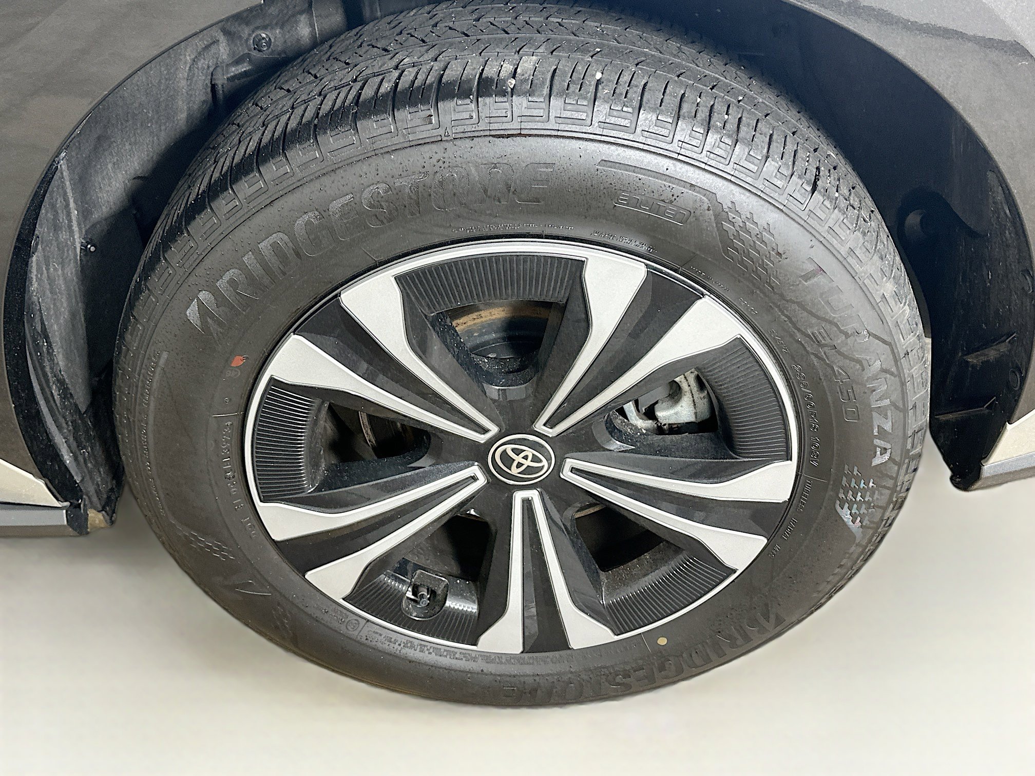 Used 2023 Toyota bZ4X XLE w/ Weather Package image 11