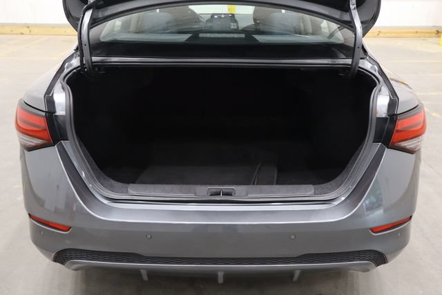 Used 2022 Nissan Sentra SV FWD image 13