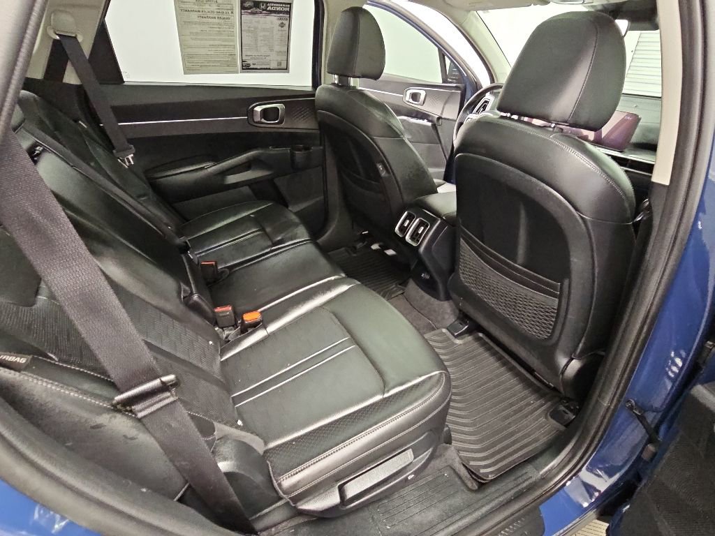 Used 2024 Kia Sorento S w/ Panoramic Sunroof Package FWD image 33