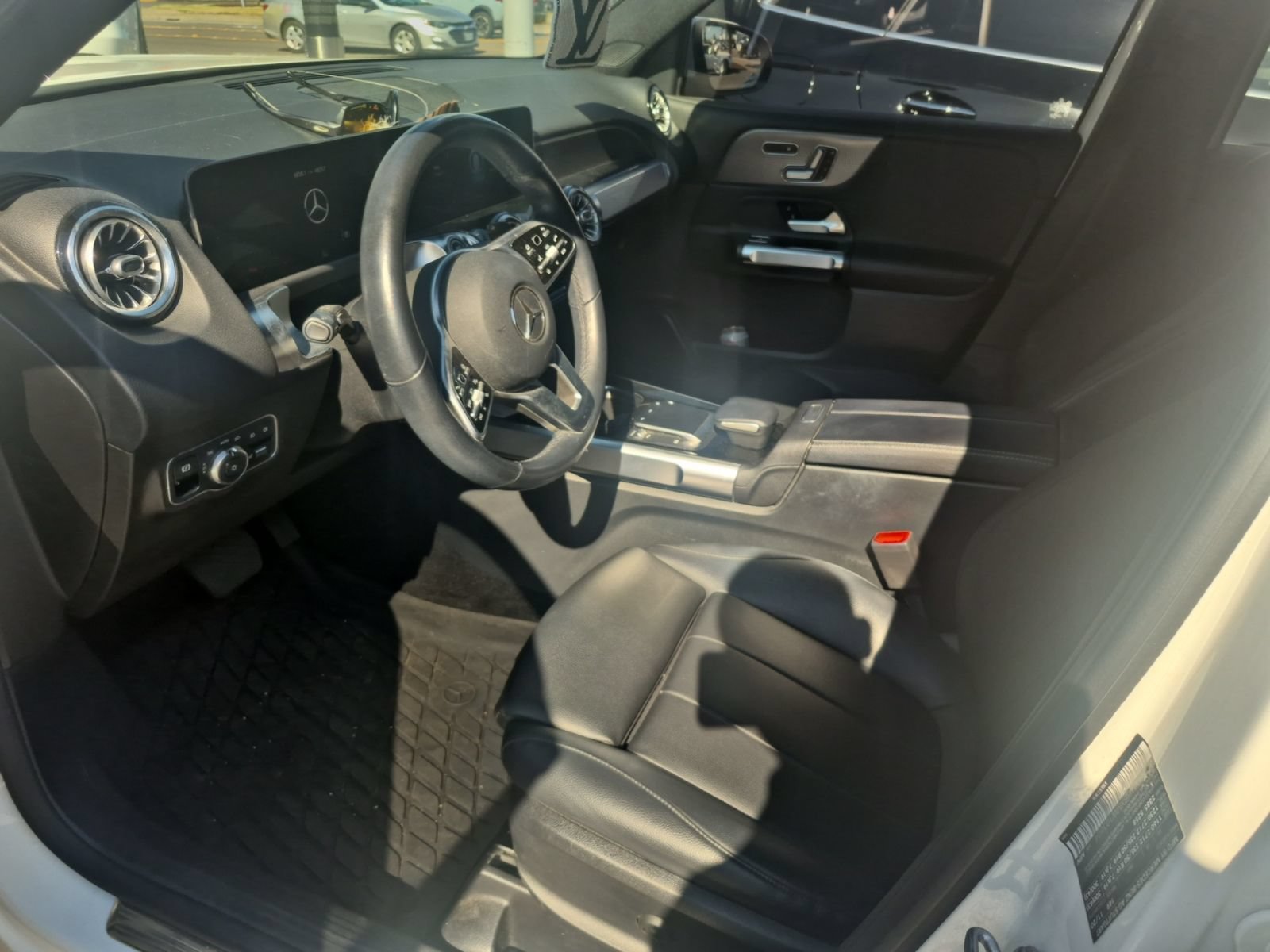 Certified 2021 Mercedes-Benz GLB 250 4MATIC image 8