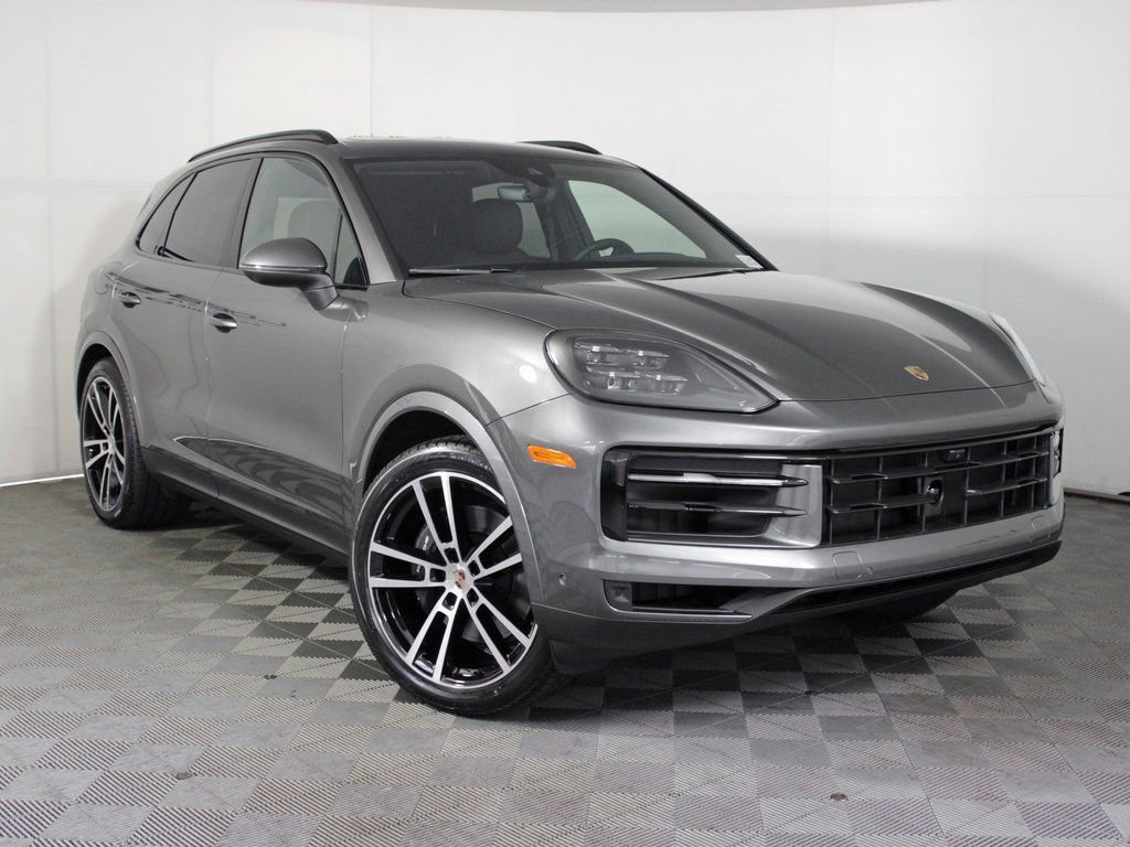Certified 2025 Porsche Cayenne AWD/4WD image 9
