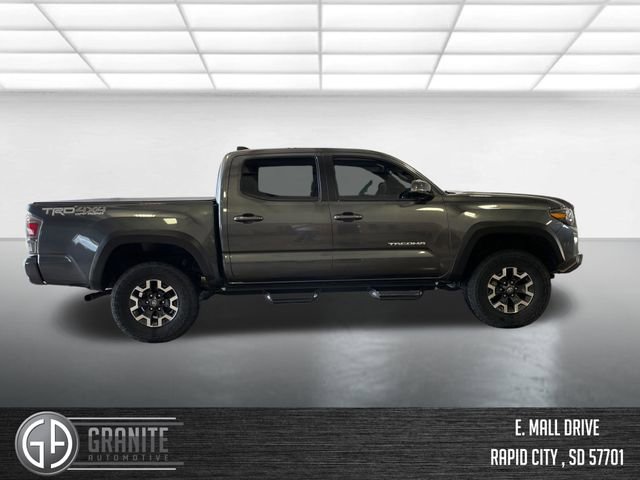 Used 2022 Toyota Tacoma TRD Off-Road w/ Technology Package AWD/4WD image 7