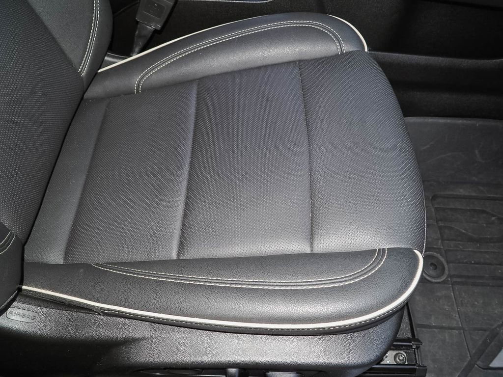 Used 2023 Chevrolet Tahoe Premier image 18