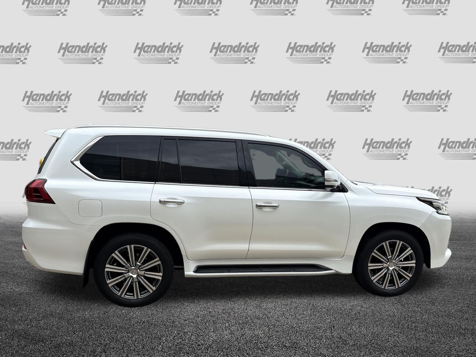 Used 2017 Lexus LX 570 4WD w/ Luxury Package image 11