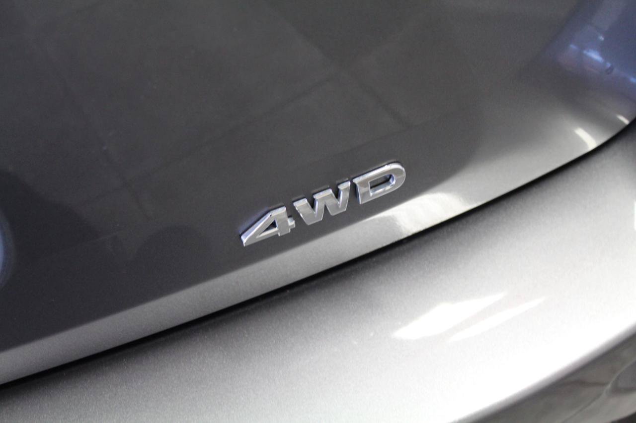 Used 2020 Nissan Pathfinder SL AWD/4WD image 33