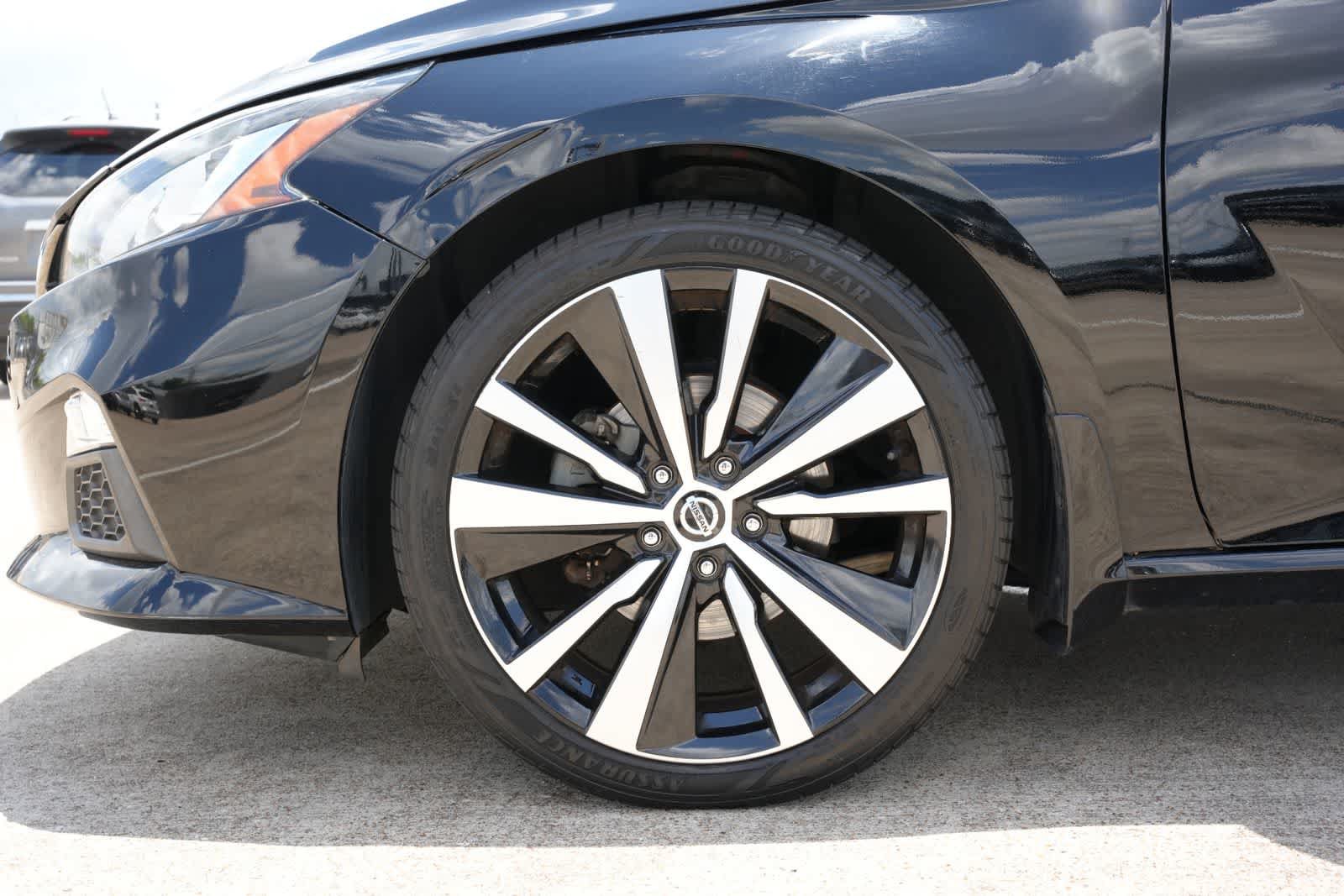 Used 2020 Nissan Altima 2.5 SR FWD image 23