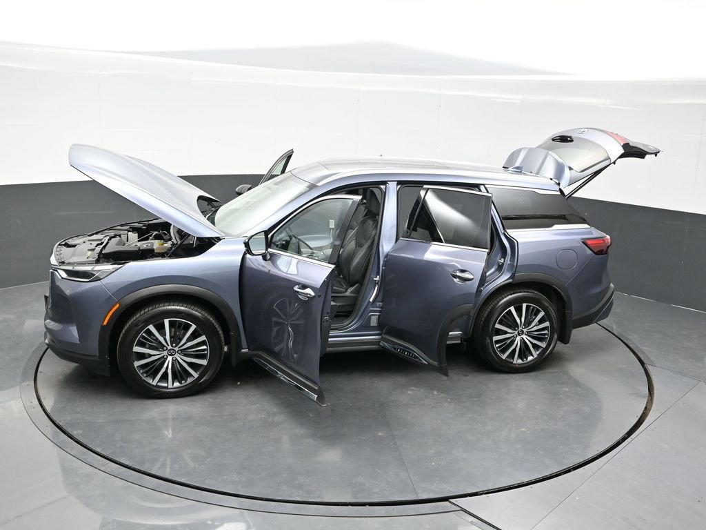 Used 2023 INFINITI QX60 Sensory w/ Cargo Package AWD/4WD image 41