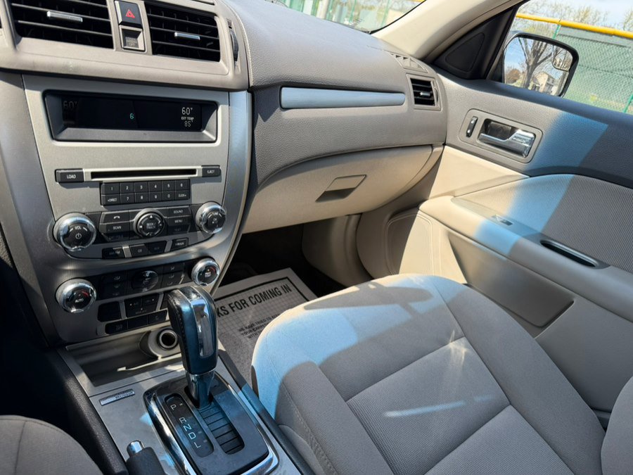 Used 2011 Ford Fusion Hybrid image 14