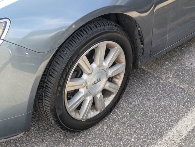 Used 2011 Lincoln MKZ image 6