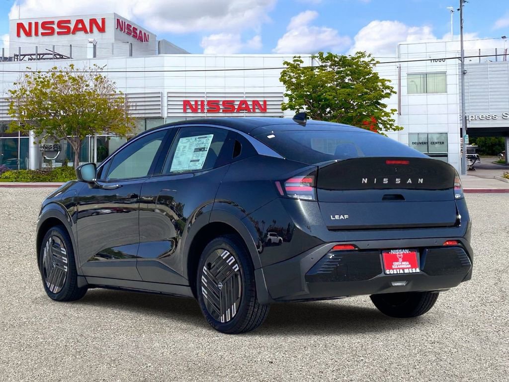 New 2026 Nissan Leaf image 2
