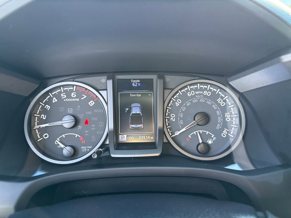 Used 2022 Toyota Tacoma TRD Sport image 19