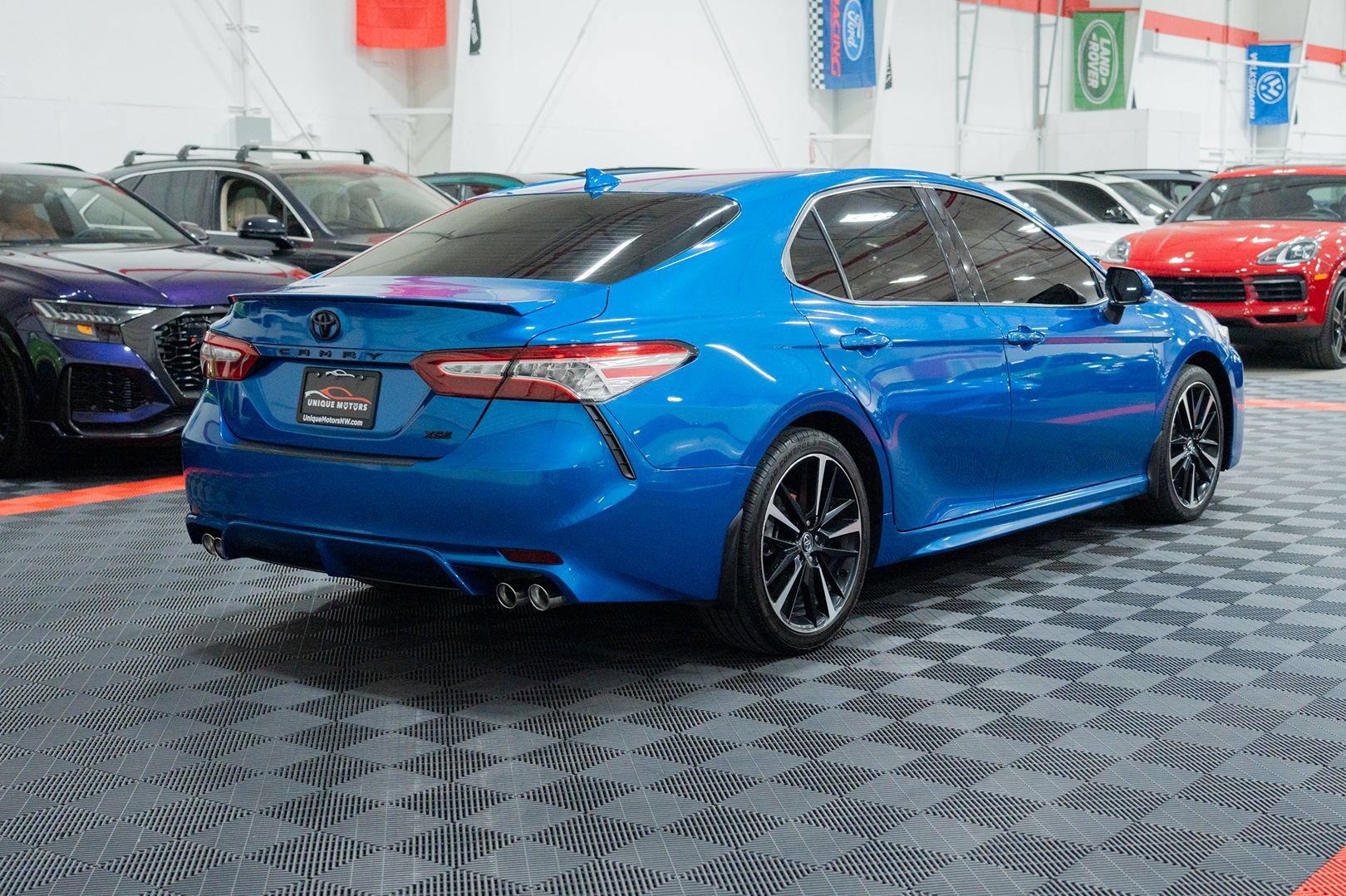 Used 2020 Toyota Camry XSE w/ Navigation Package FWD image 8