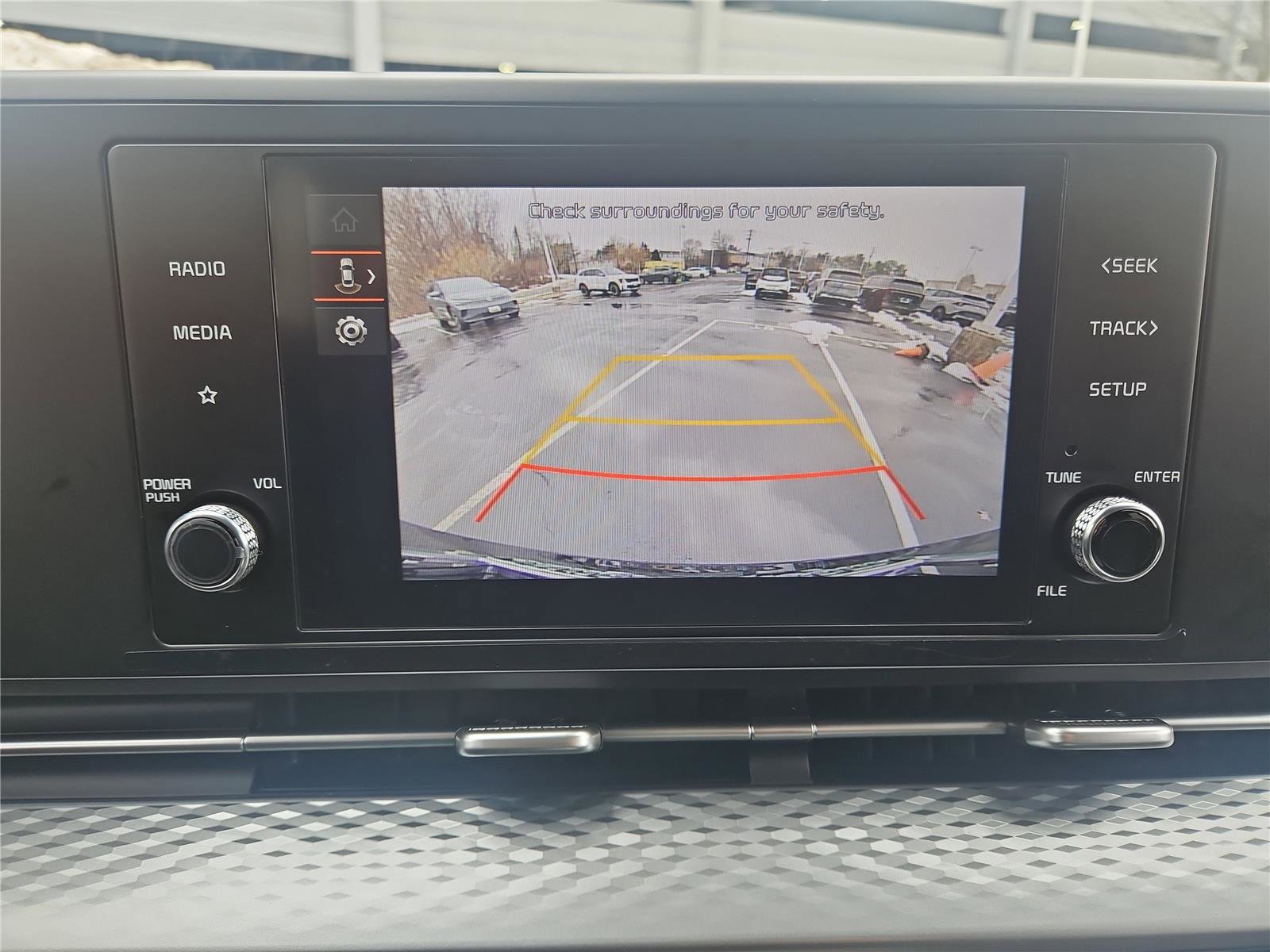 Certified 2024 Kia Carnival LX image 22