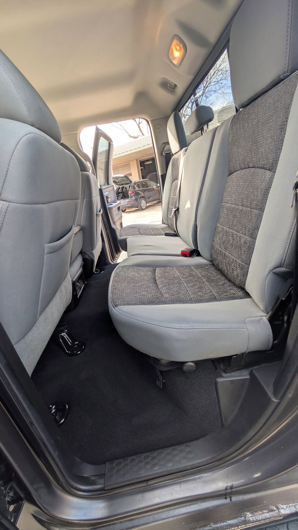 Used 2014 RAM 1500 Outdoorsman image 17