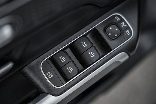 Certified 2024 Mercedes-Benz GLB 250 4MATIC w/ Winter Heating Package image 38