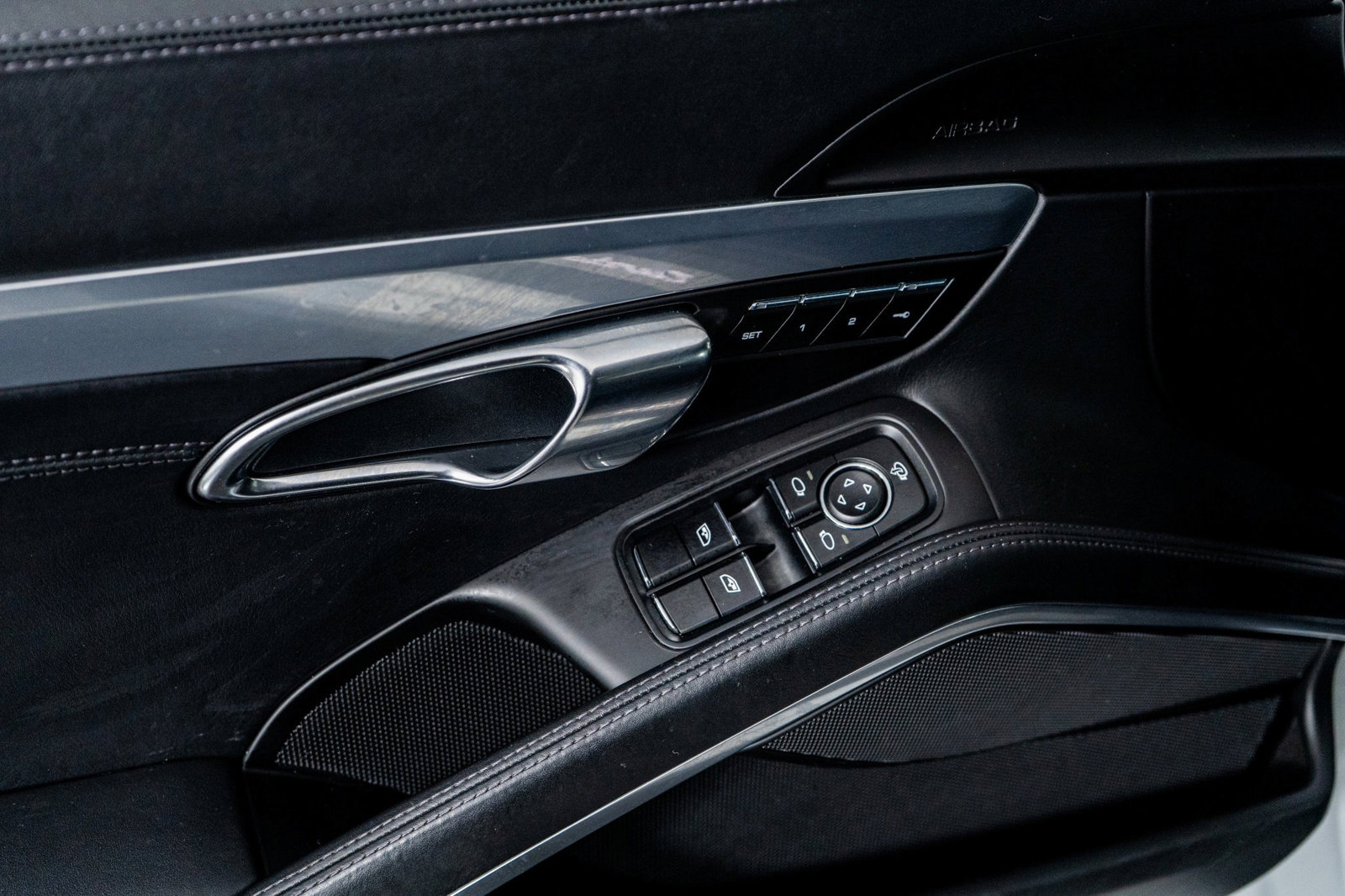 Used 2017 Porsche 911 Turbo image 46