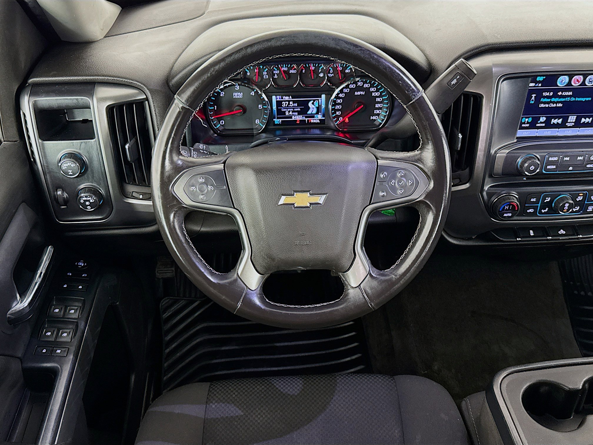 Used 2018 Chevrolet Silverado 1500 LT w/ All Star Edition AWD/4WD image 24