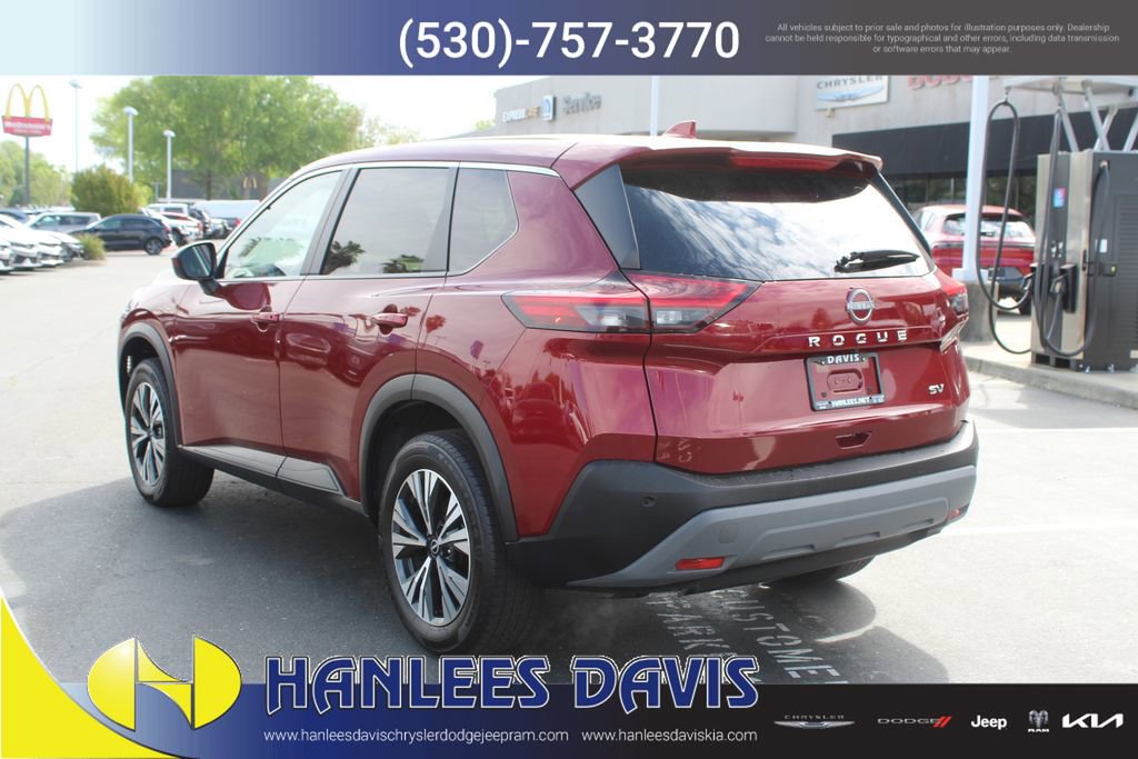 Used 2023 Nissan Rogue SV image 9