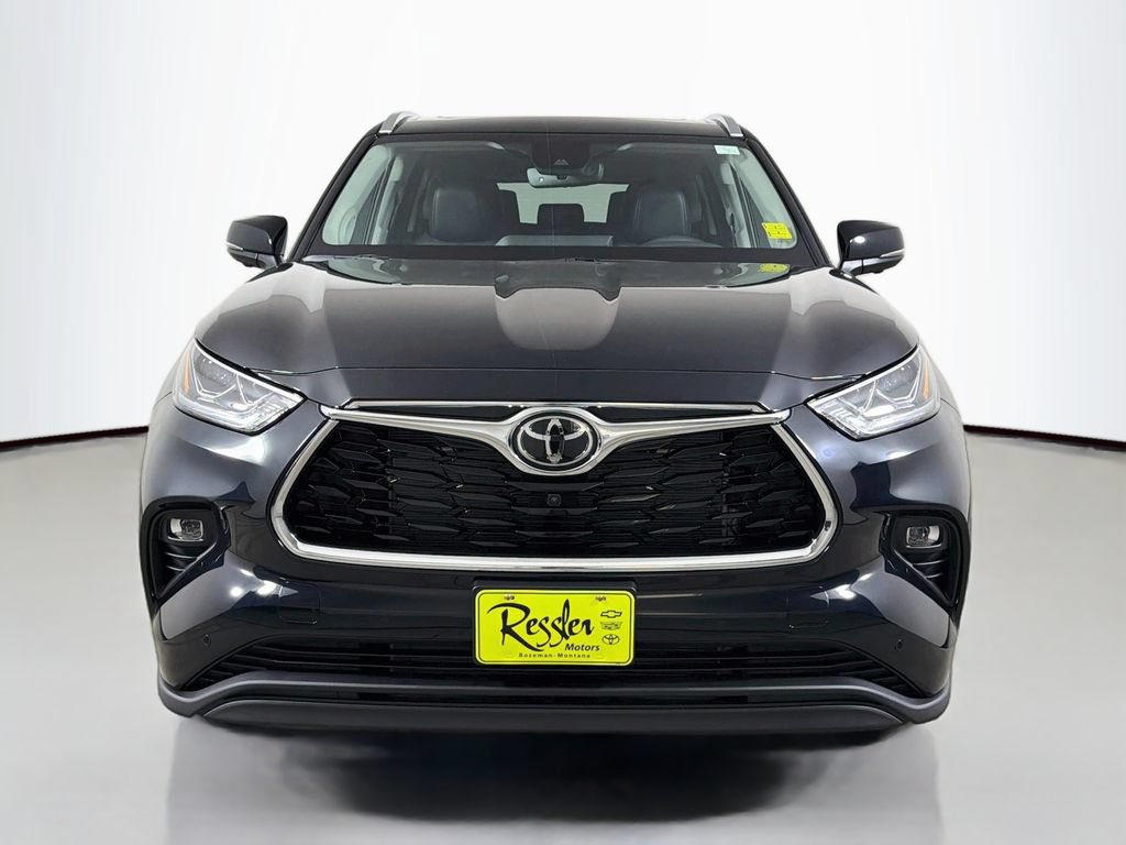 New 2026 Toyota Highlander Limited AWD/4WD image 2