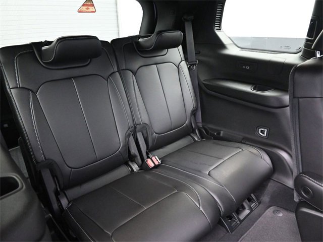 New 2025 Jeep Grand Cherokee L Limited image 18