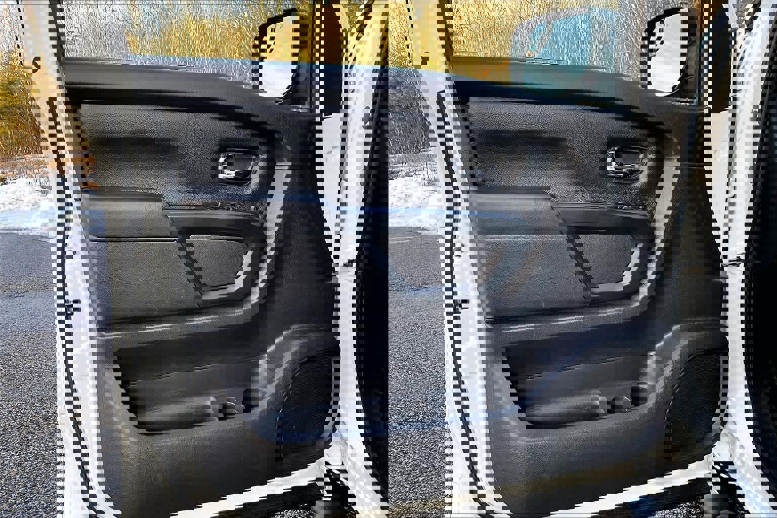 Used 2019 Nissan Titan SV w/ SV Convenience Package image 21