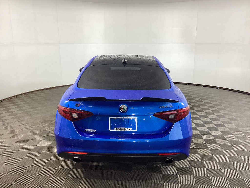 Used 2021 Alfa Romeo Giulia Ti w/ Nero Edizione AWD/4WD image 3