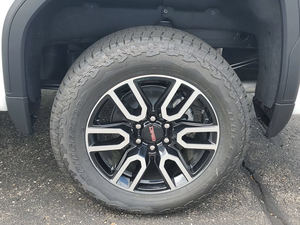 New 2026 GMC Sierra 1500 AT4 w/ AT4 Premium Package AWD/4WD image 5