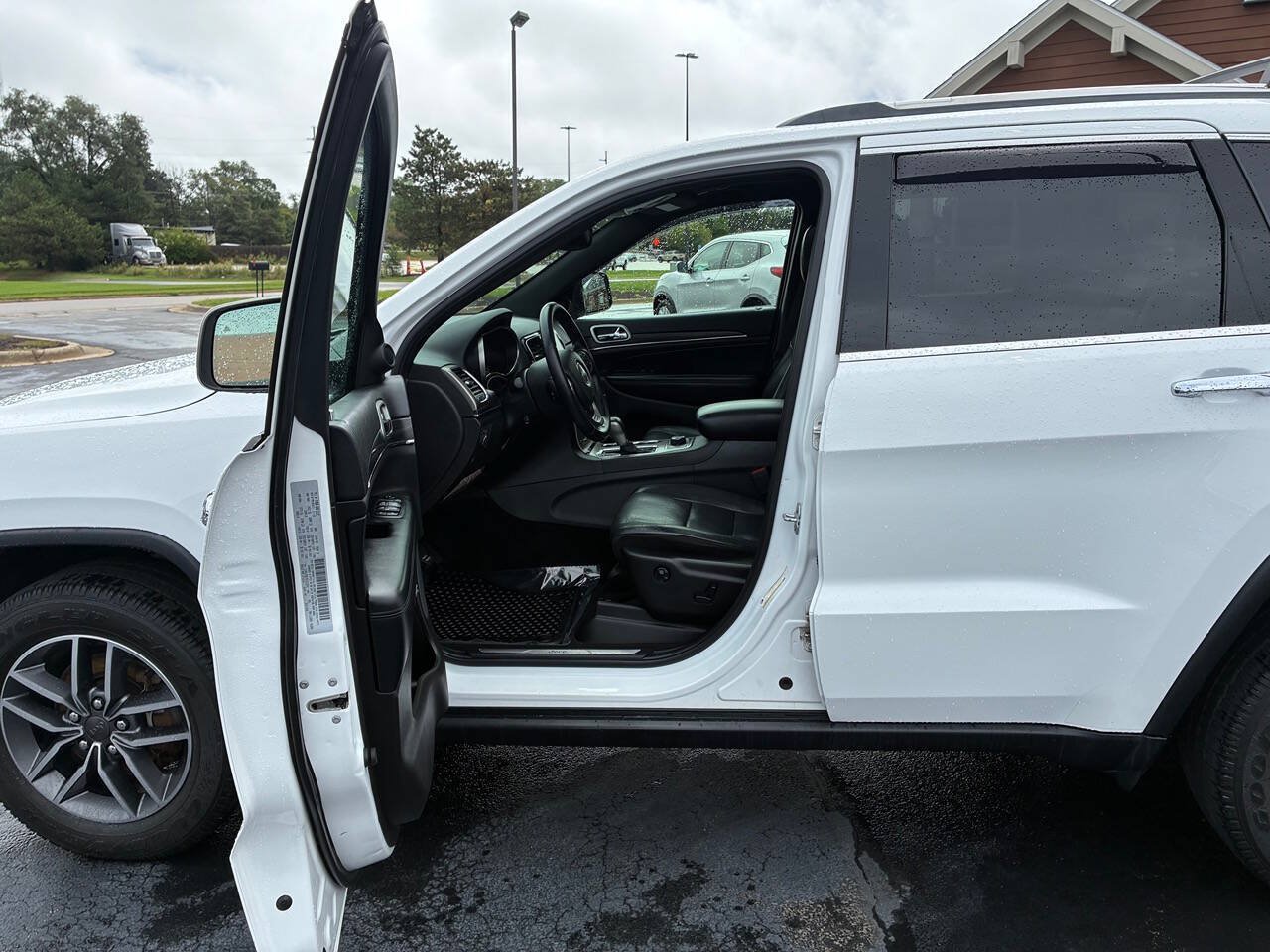 Used 2019 Jeep Grand Cherokee Limited w/ Luxury Group II AWD/4WD image 10