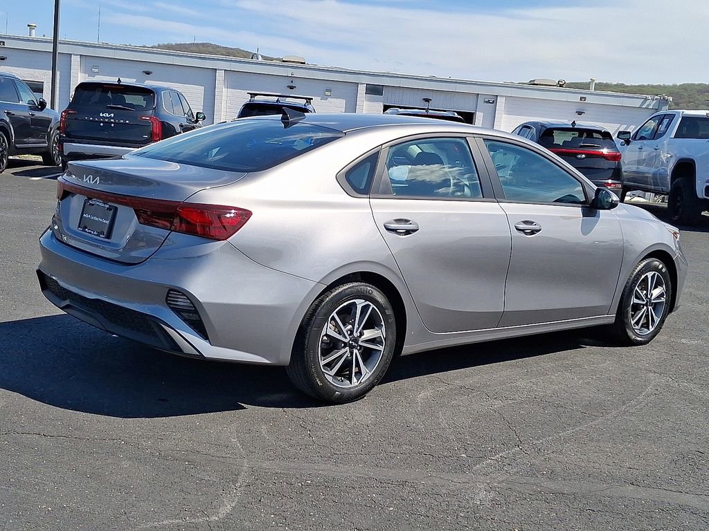 Certified 2023 Kia Forte LXS w/ LXS Technology Package FWD image 6