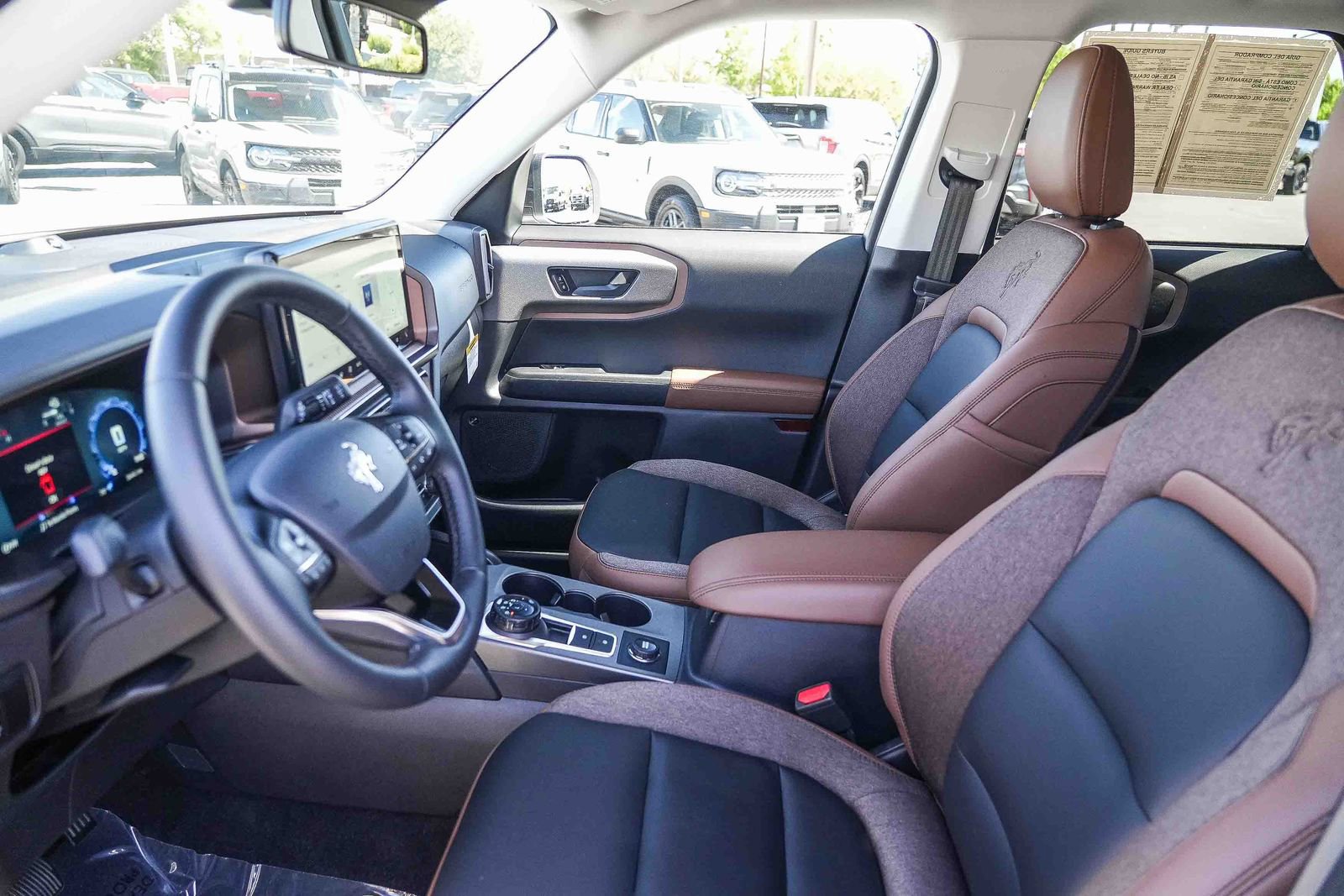 Used 2025 Ford Bronco Sport Outer Banks w/ Outer Banks Tech Package+ AWD/4WD image 17