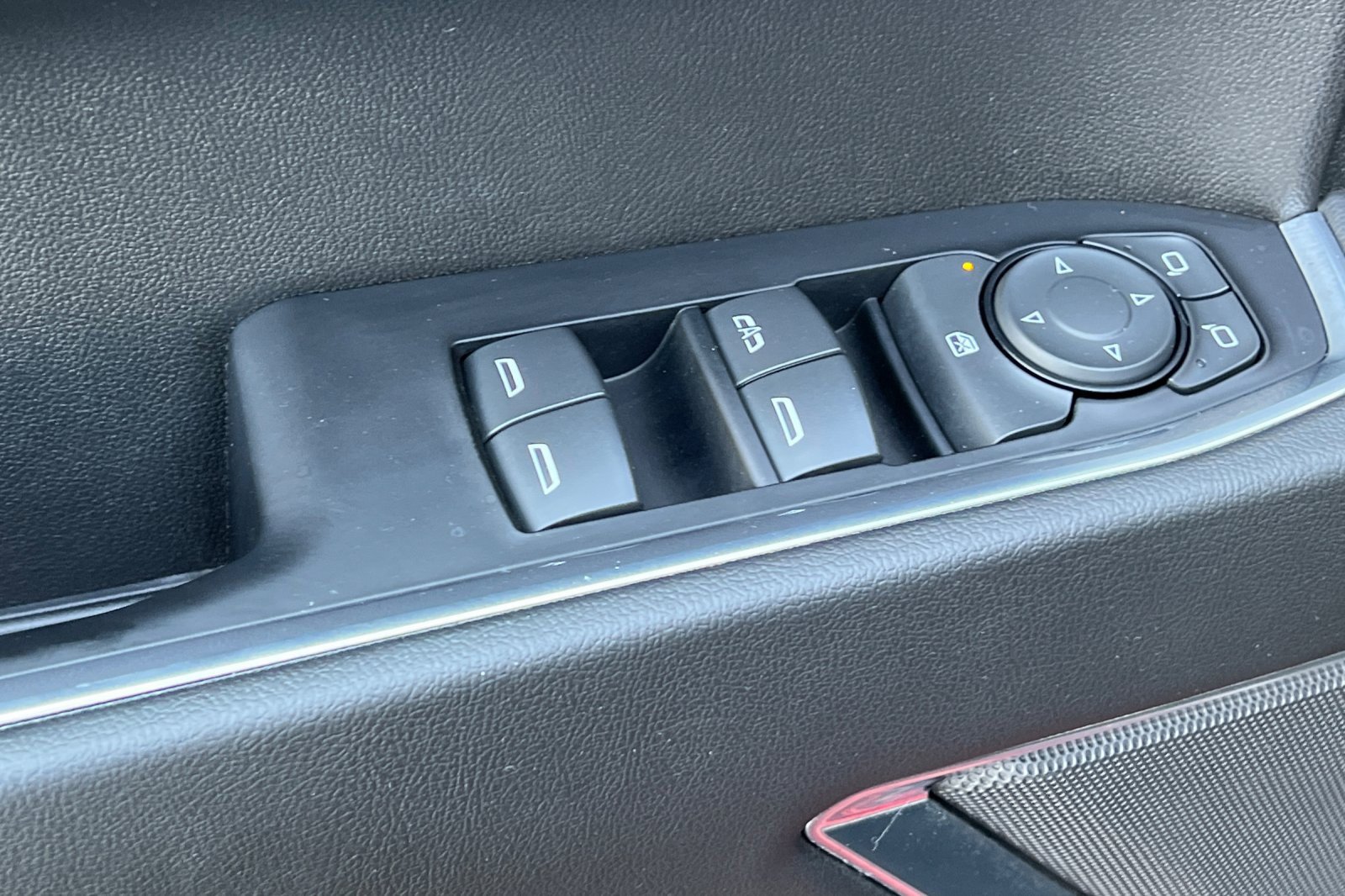 Used 2022 GMC Sierra 1500 Elevation image 14