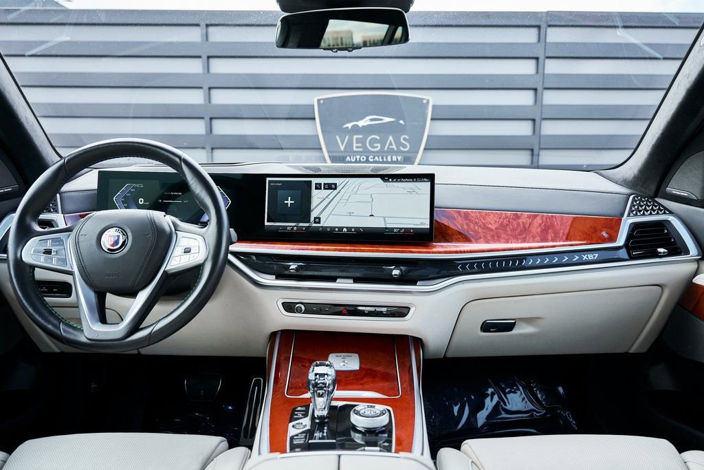 Used 2024 BMW ALPINA XB7 image 64