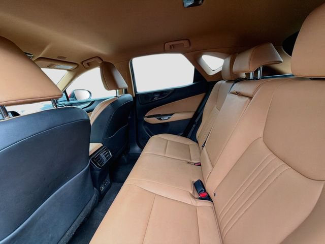 Used 2024 Lexus NX 250 FWD w/ Towing Package (2000 Lbs) image 22