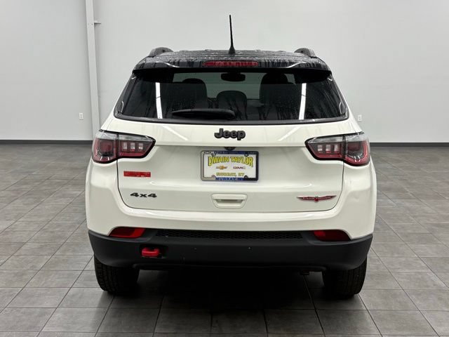 Used 2020 Jeep Compass Trailhawk AWD/4WD image 3