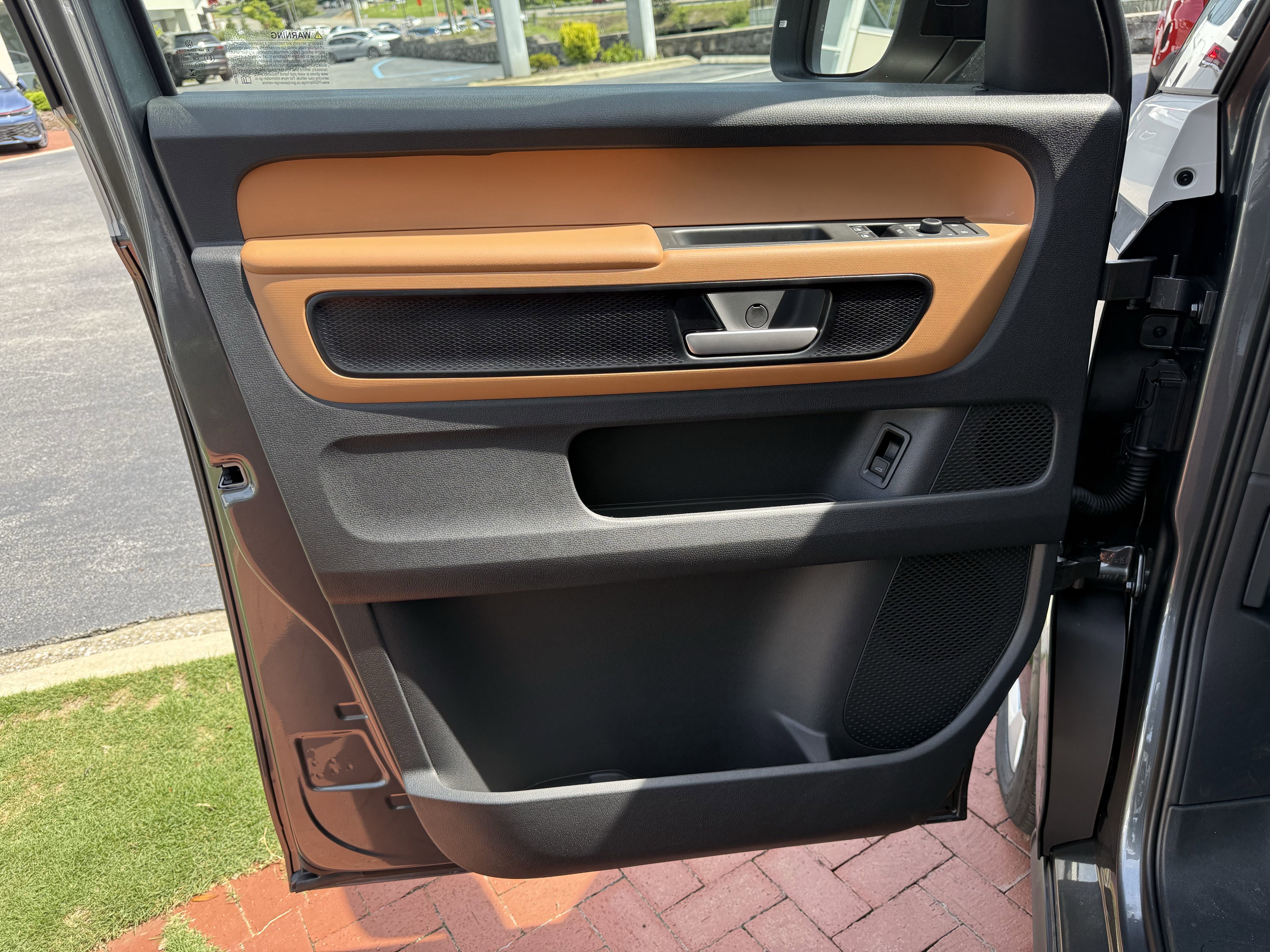 New 2025 Volkswagen ID. Buzz Pro S Plus image 13