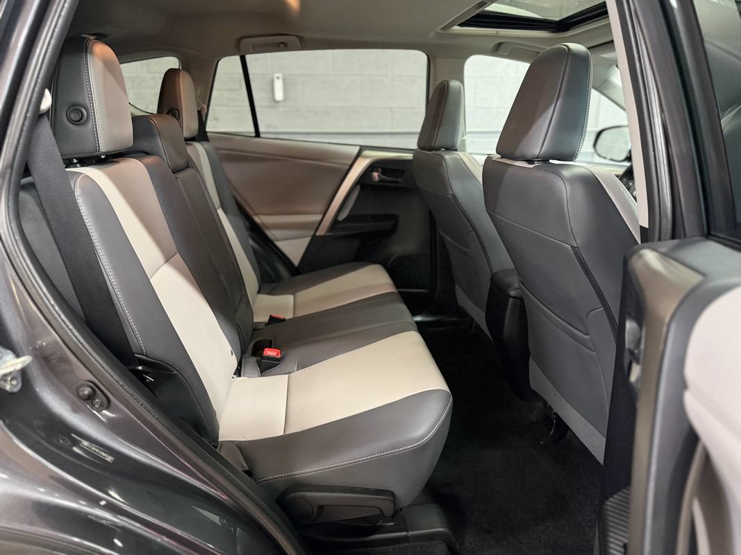 Used 2013 Toyota RAV4 Limited AWD/4WD image 22